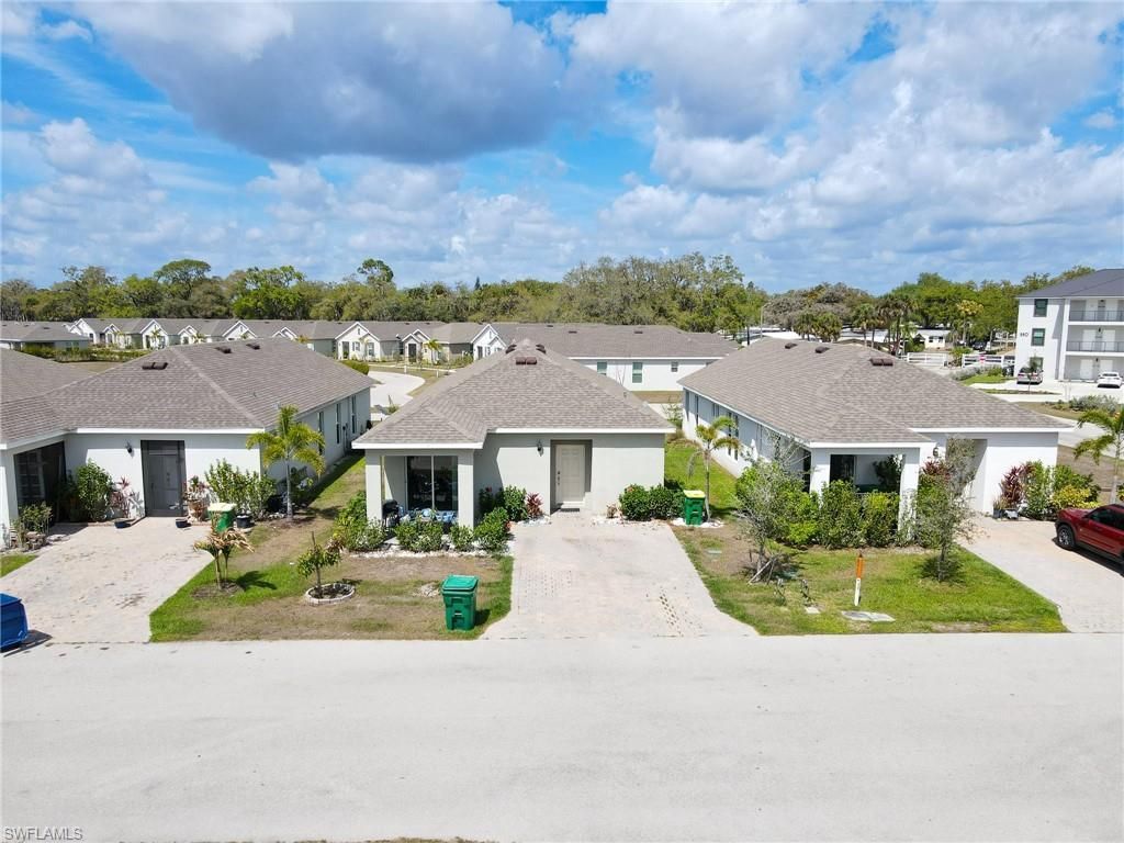 802 Friendship Cir, Labelle, FL 33935 Photo