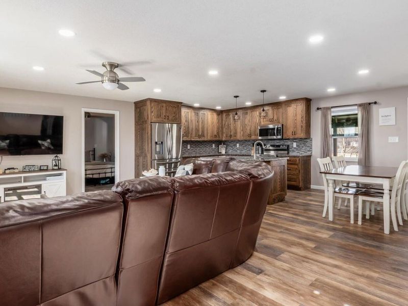 152 Fleming Drive NE, Newark, OH 43055 Photo 4