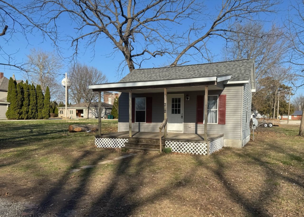 212 S Illinois Street, Atwood, IL 61913 Main Photo