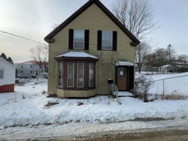 42 Shackford Street, Eastport, ME 04631