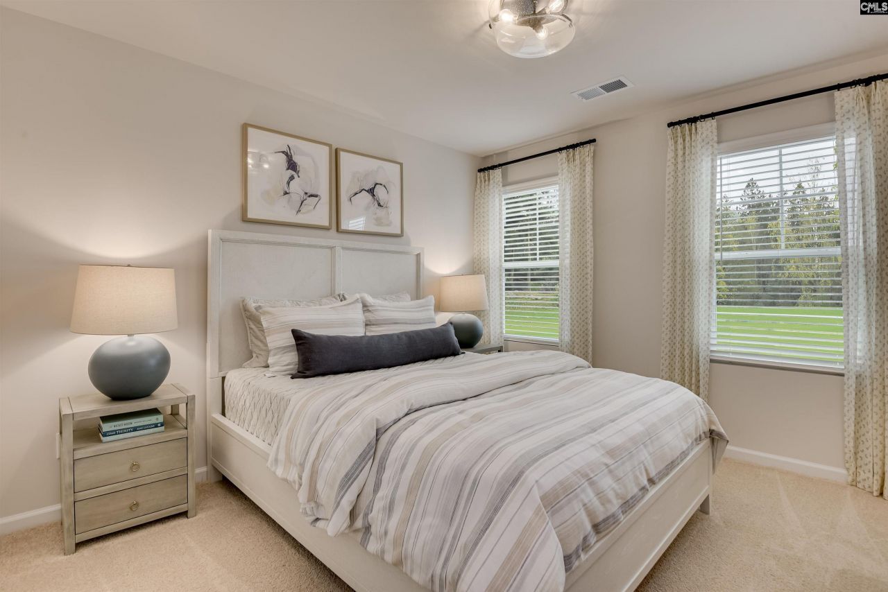 160 Kingfield Drive Photo 15