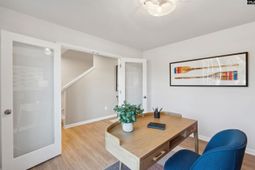 160 Kingfield Drive photo 4