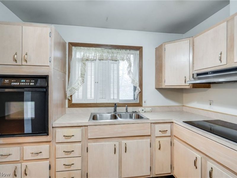 5776 Sonata Avenue, Clinton, OH 44216 Photo 14