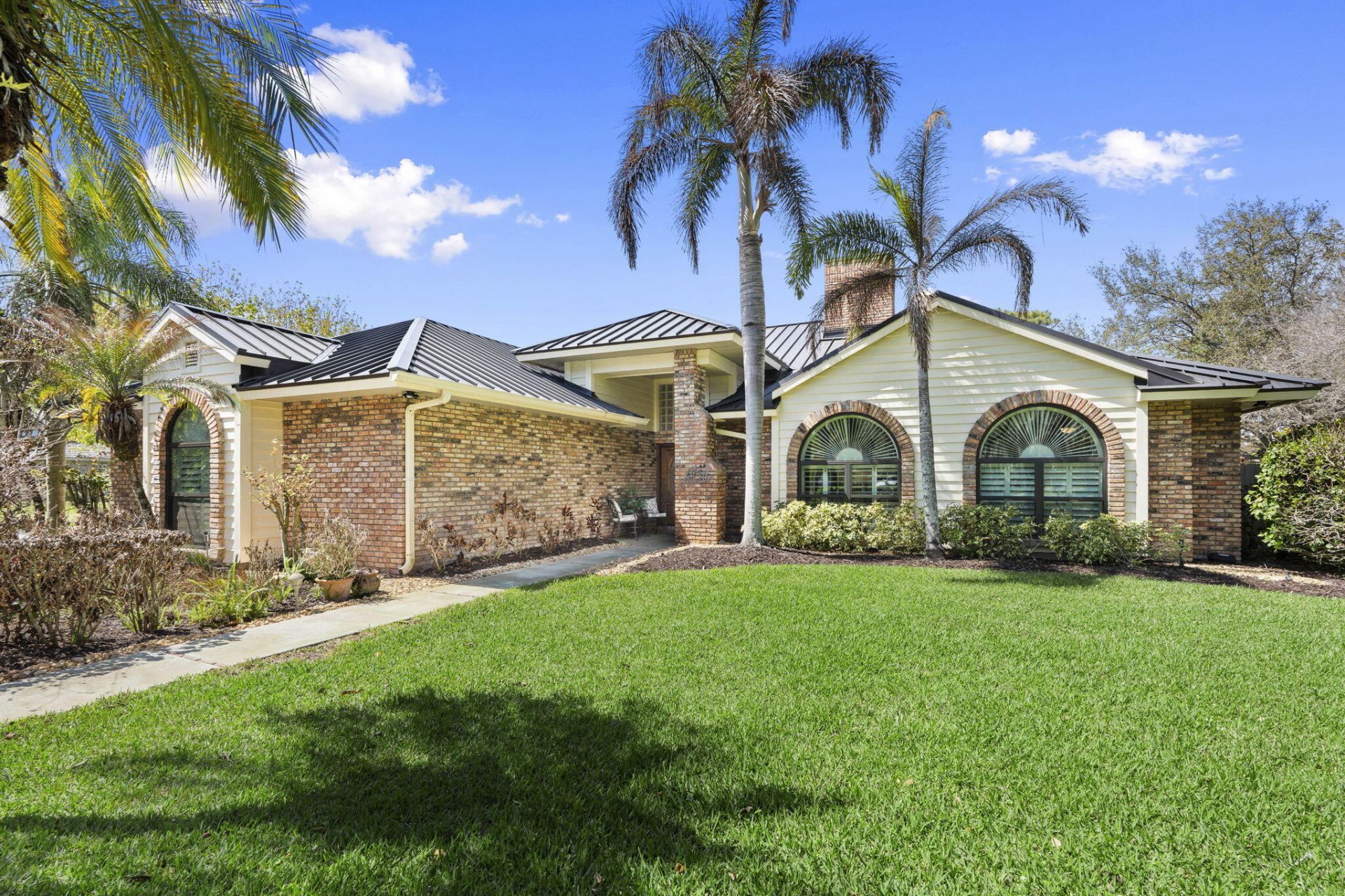 755 NE Stokes Terrace, Jensen Beach, FL 34957 Photo