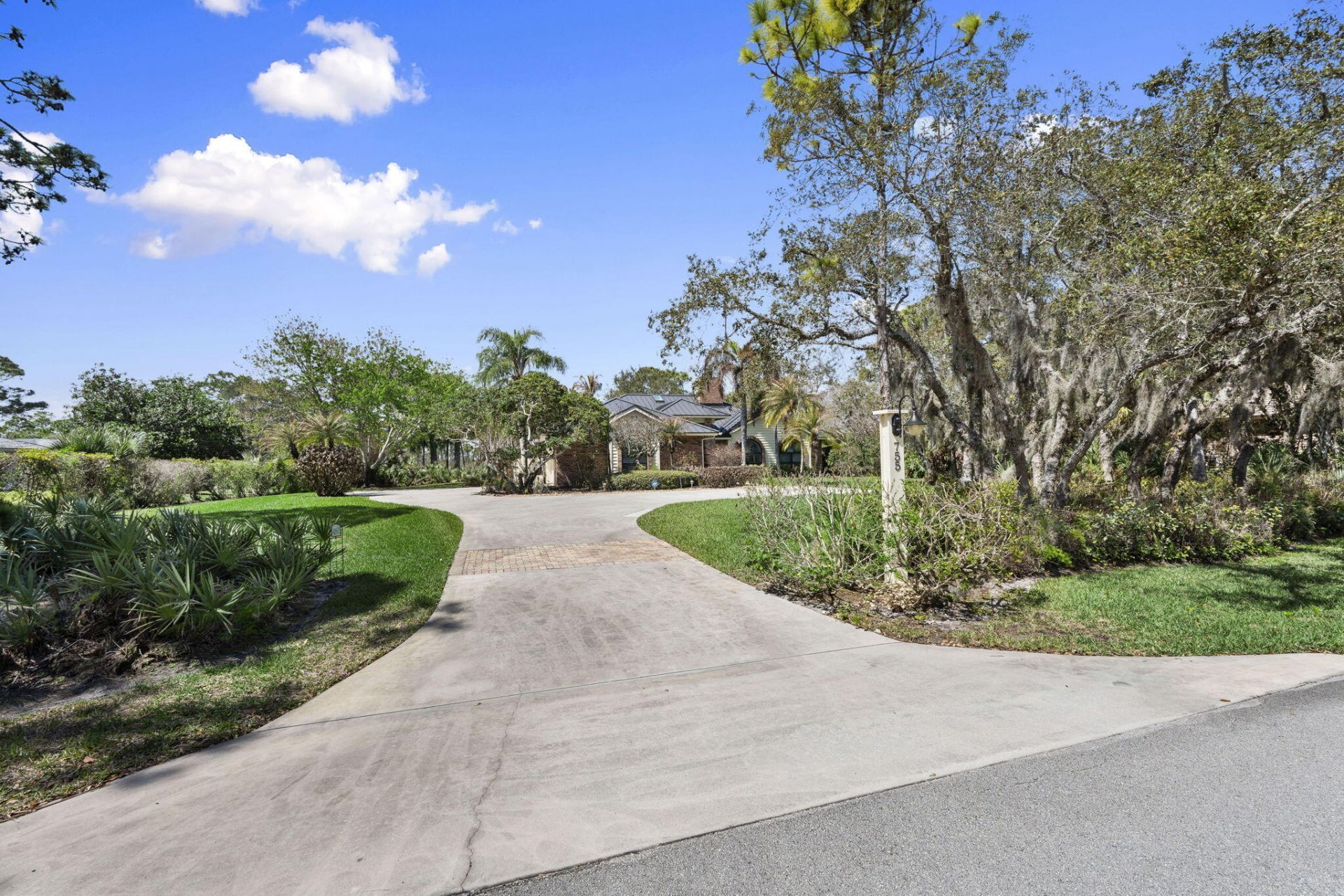 755 NE Stokes Terrace, Jensen Beach, FL 34957 Photo