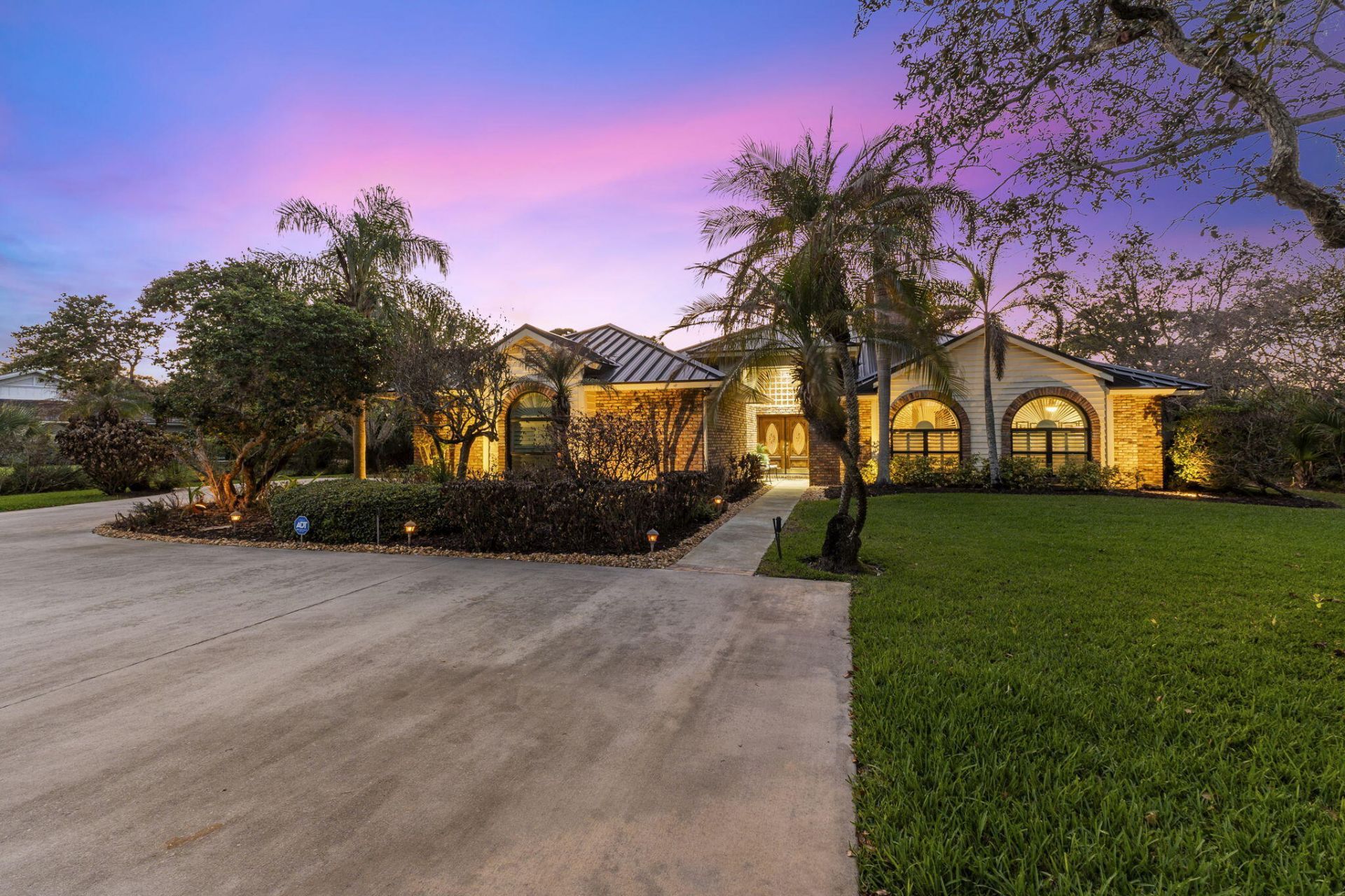 755 NE Stokes Terrace, Jensen Beach, FL 34957 Photo