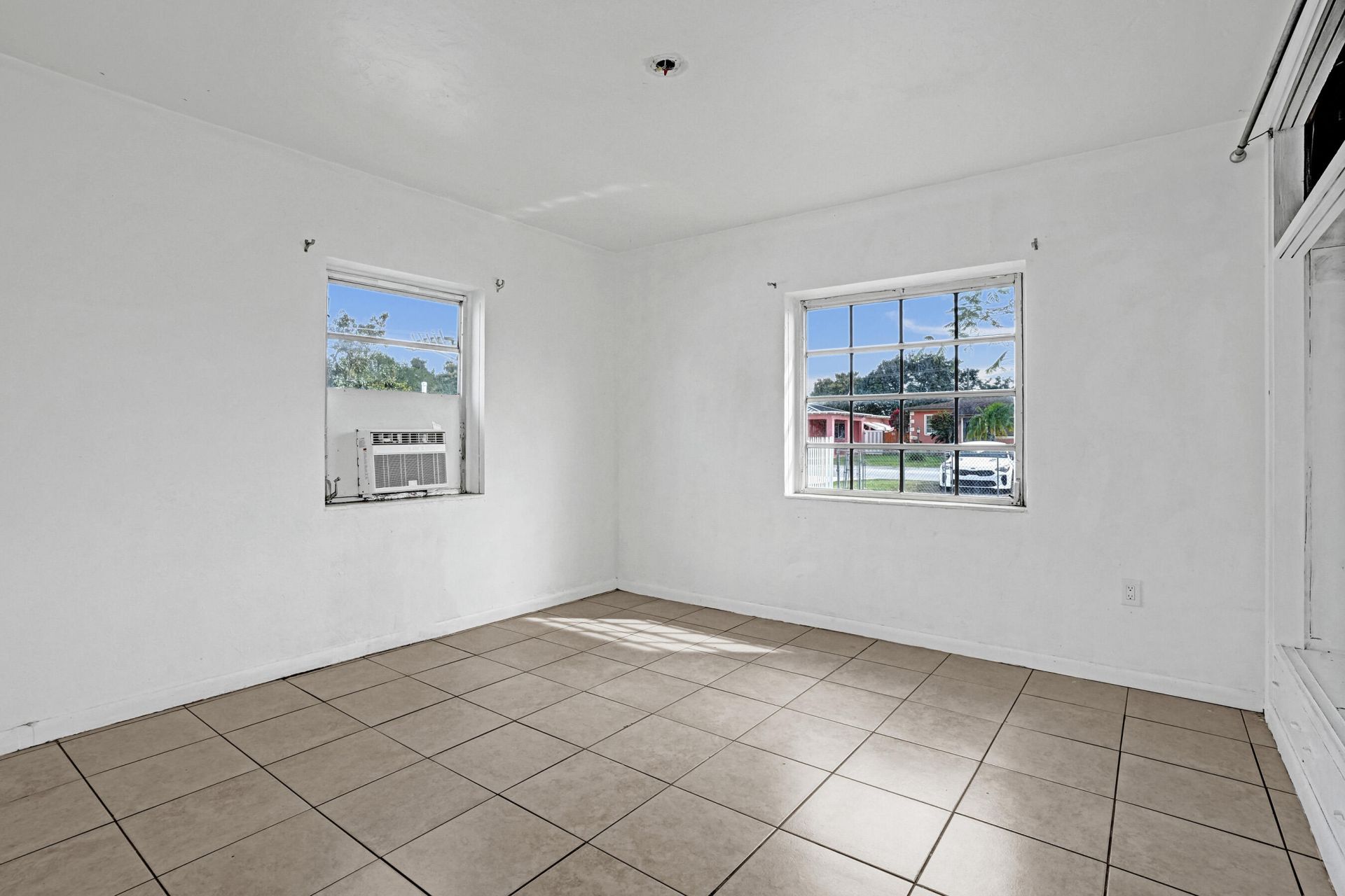 251 E 57th Street, Hialeah, FL 33013 Photo