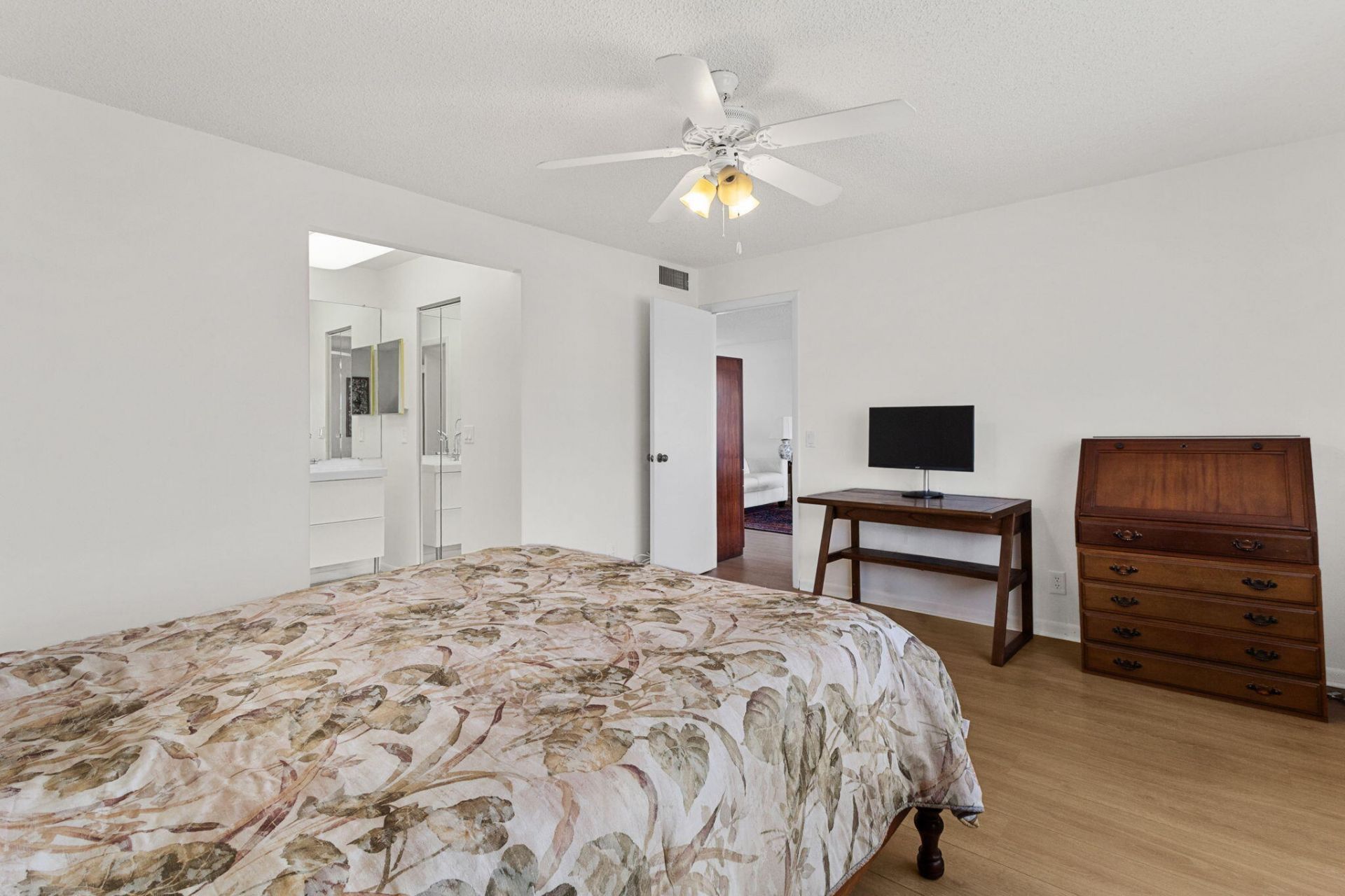 9861 Sunrise Lakes Boulevard, Unit 301, Sunrise, FL 33322 Photo