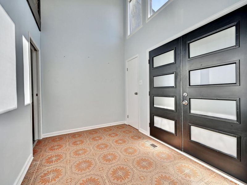 8657 Valleyview Drive, Florence, KY 41042 Photo 7