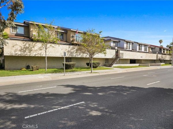 1239 W Rosecrans, Unit 26, Gardena, CA 90247