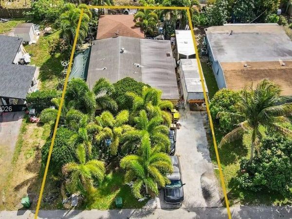 6146 SW 1st St, Margate, FL 33068