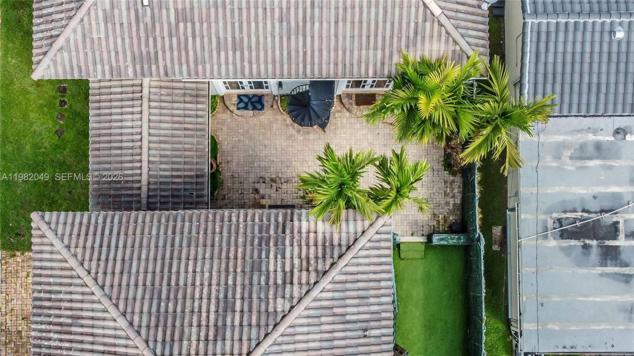 851 N 11th Ave, Hollywood, FL 33019 Photo