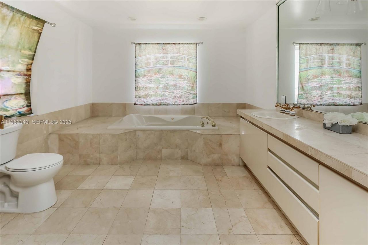 851 N 11th Ave, Hollywood, FL 33019 Photo