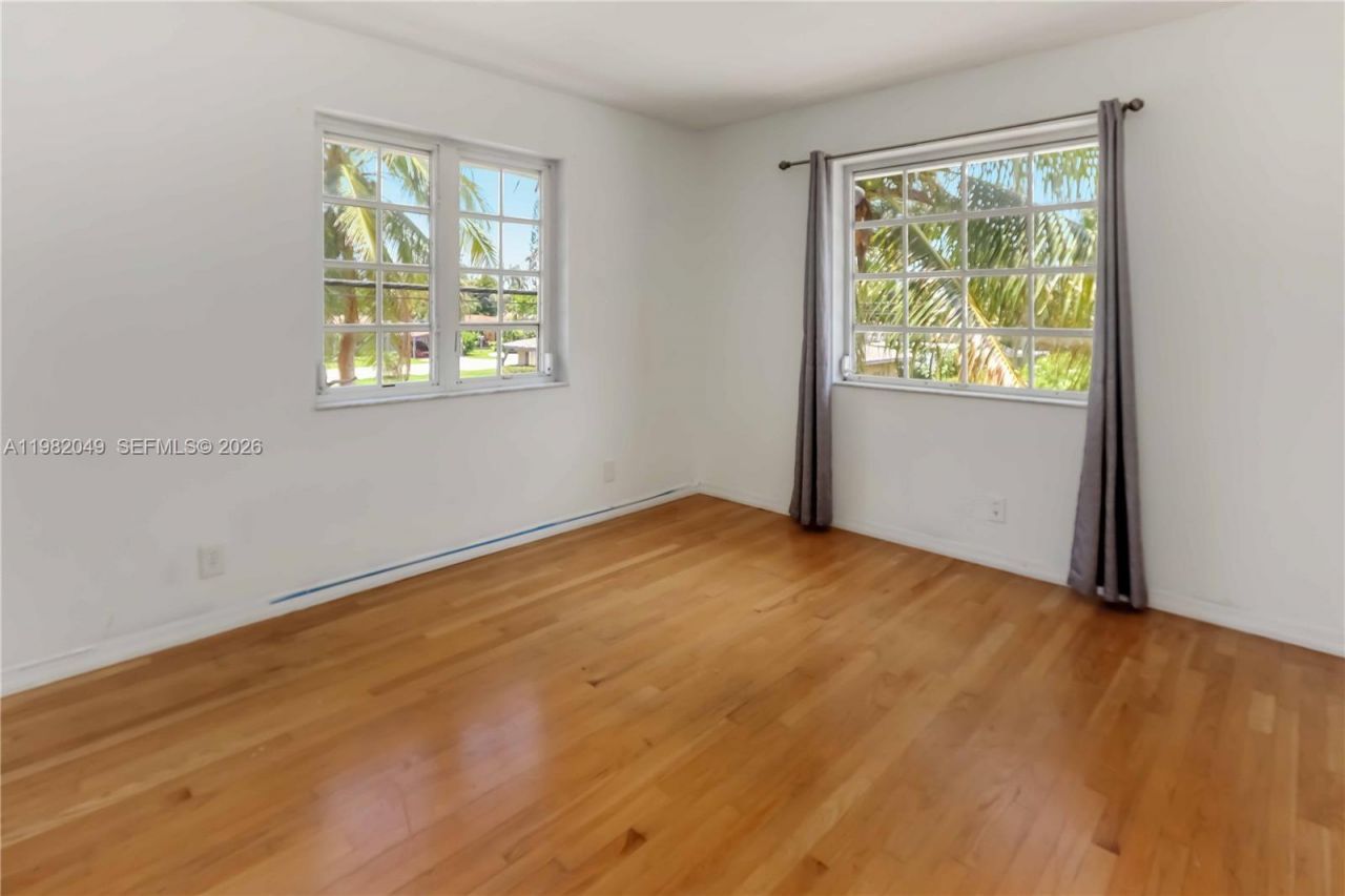 851 N 11th Ave, Hollywood, FL 33019 Photo