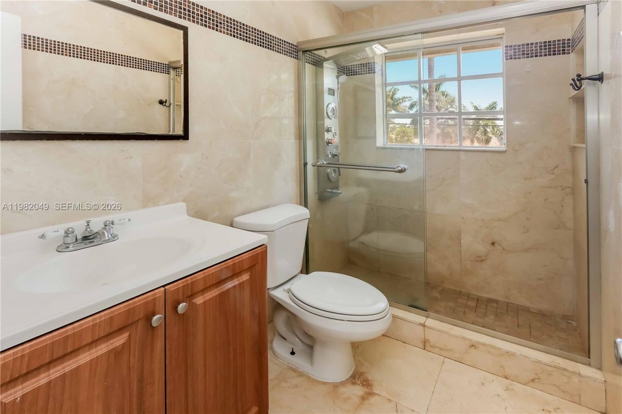 851 N 11th Ave, Hollywood, FL 33019 Photo