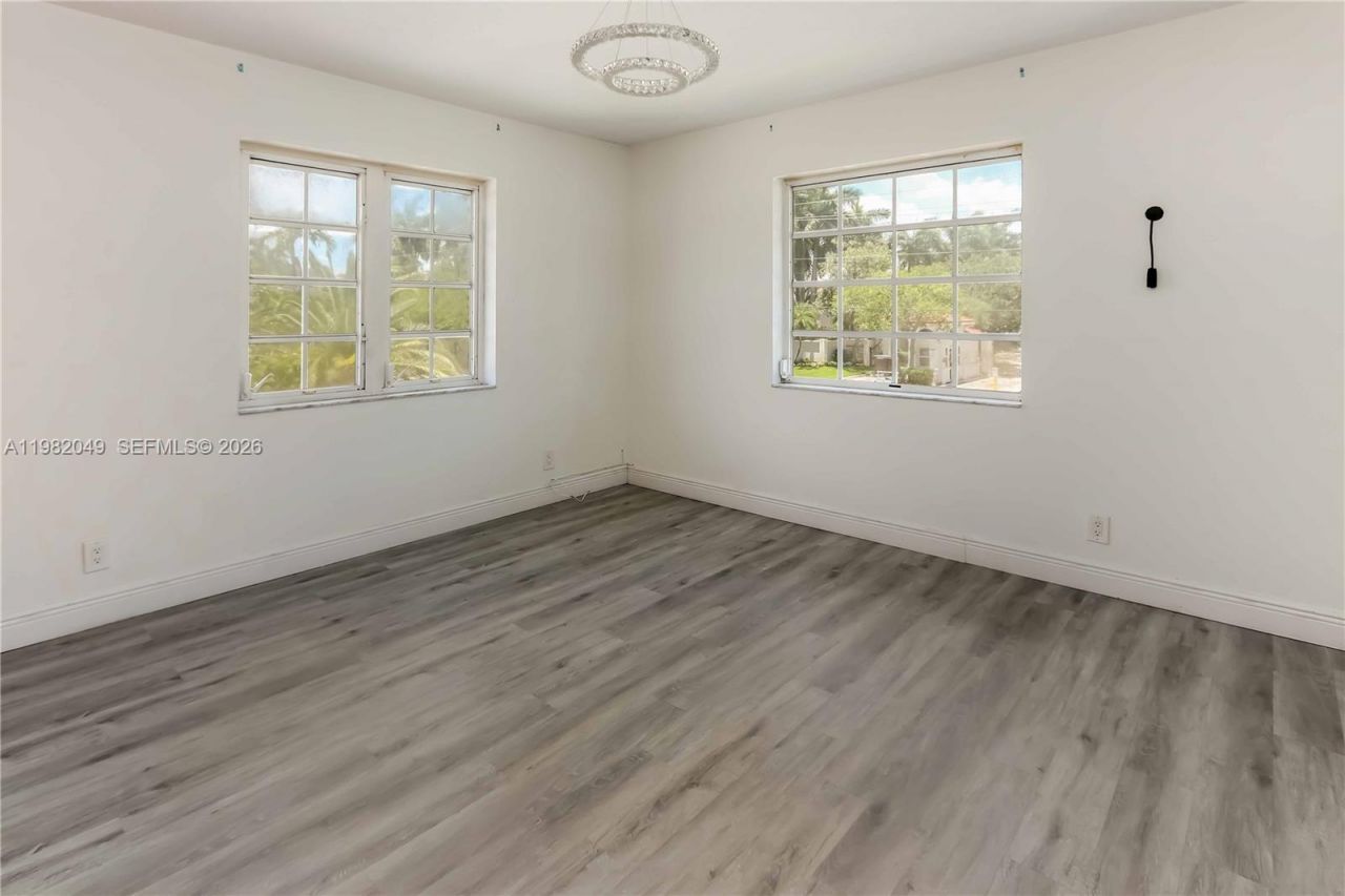 851 N 11th Ave, Hollywood, FL 33019 Photo