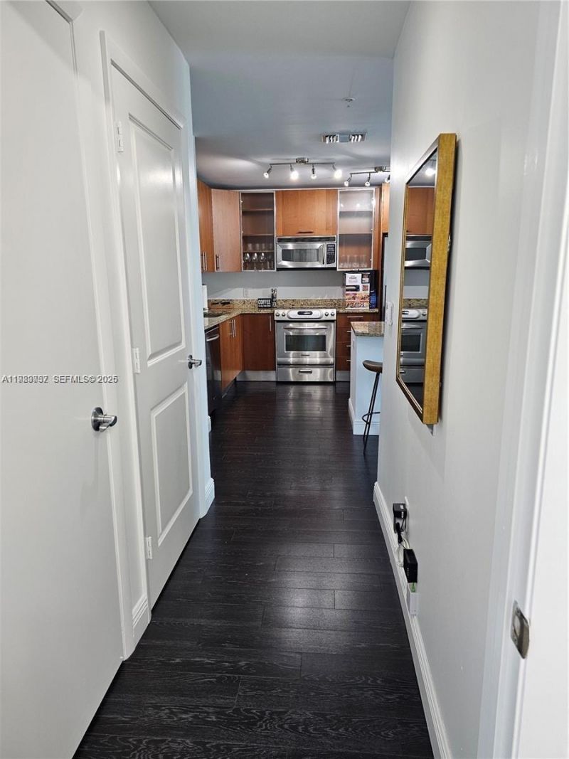 1945 S Ocean Dr , Unit 807, Hallandale Beach, FL 33009 Photo