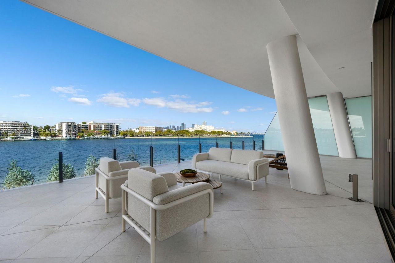 5 Grove Isle Dr, Unit L205, Miami, FL 33133 Photo