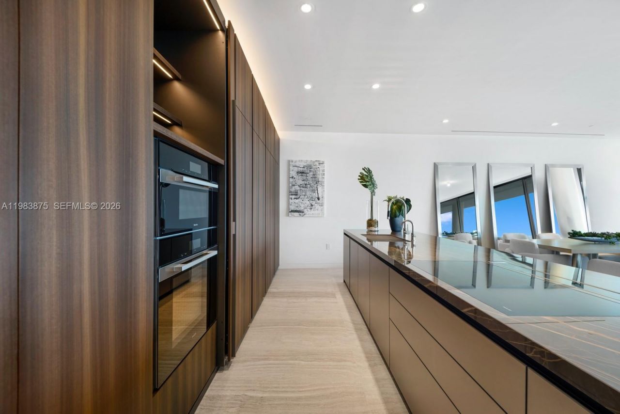 5 Grove Isle Dr, Unit L205, Miami, FL 33133 Photo