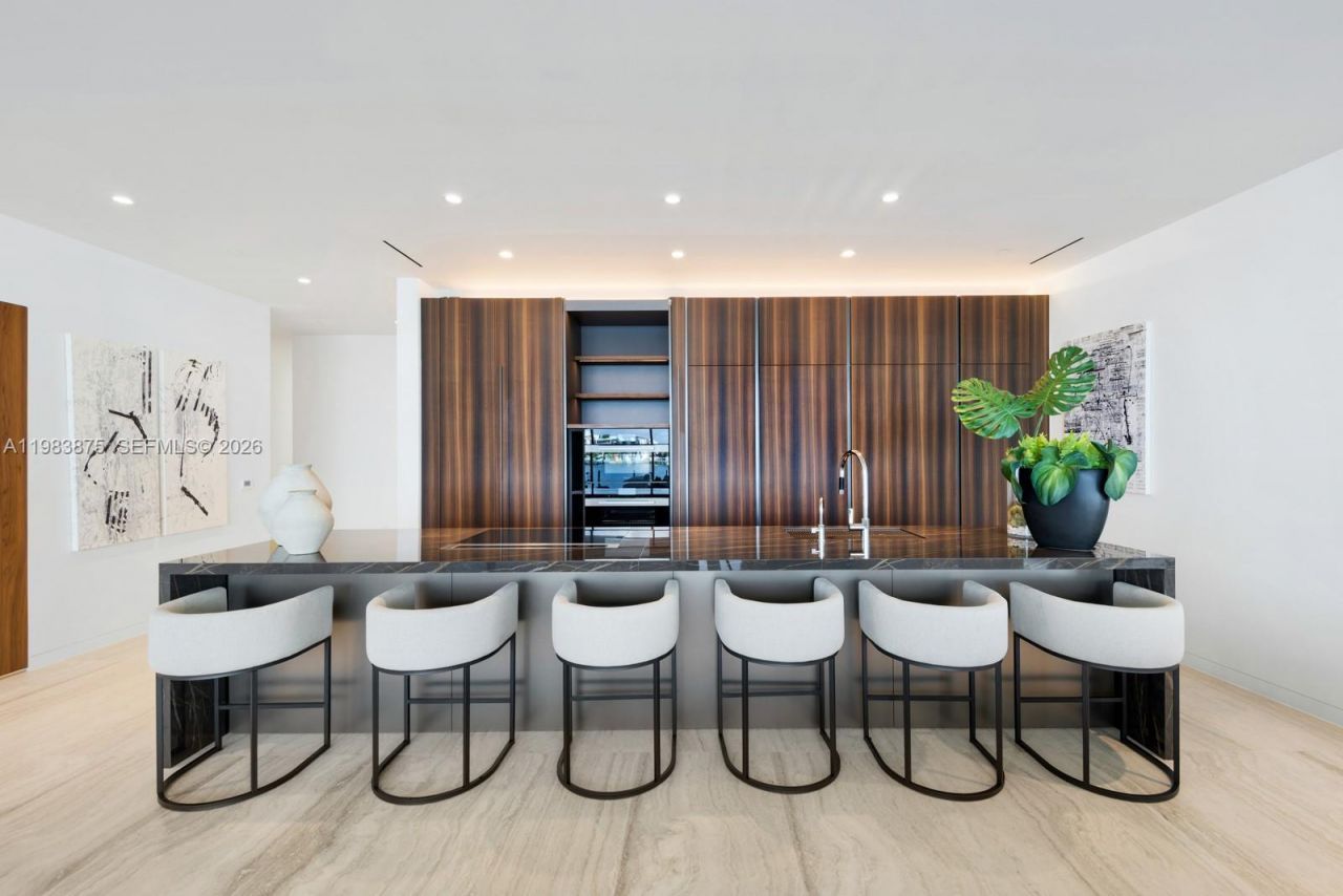 5 Grove Isle Dr, Unit L205, Miami, FL 33133 Photo