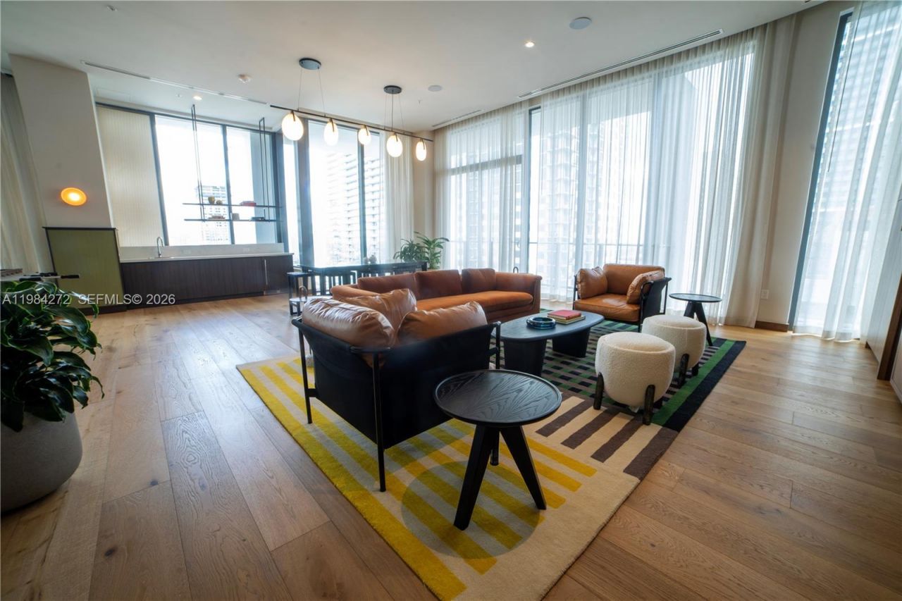 11 NE 6th , Unit 1403, Miami, FL 33132 Photo