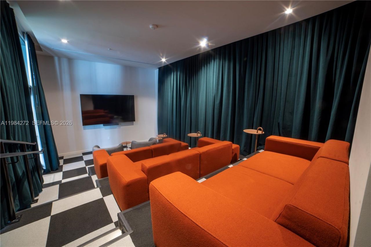 11 NE 6th , Unit 1403, Miami, FL 33132 Photo