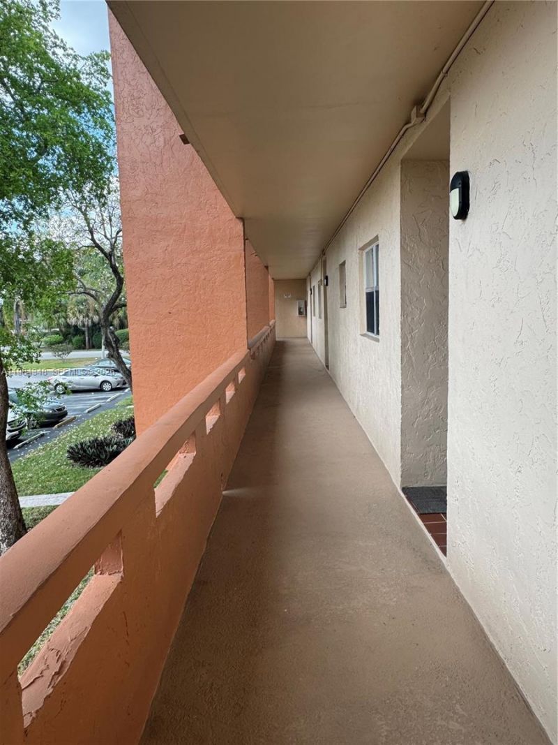 8810 W Mcnab Rd, Unit 203, Tamarac, FL 33321 Photo