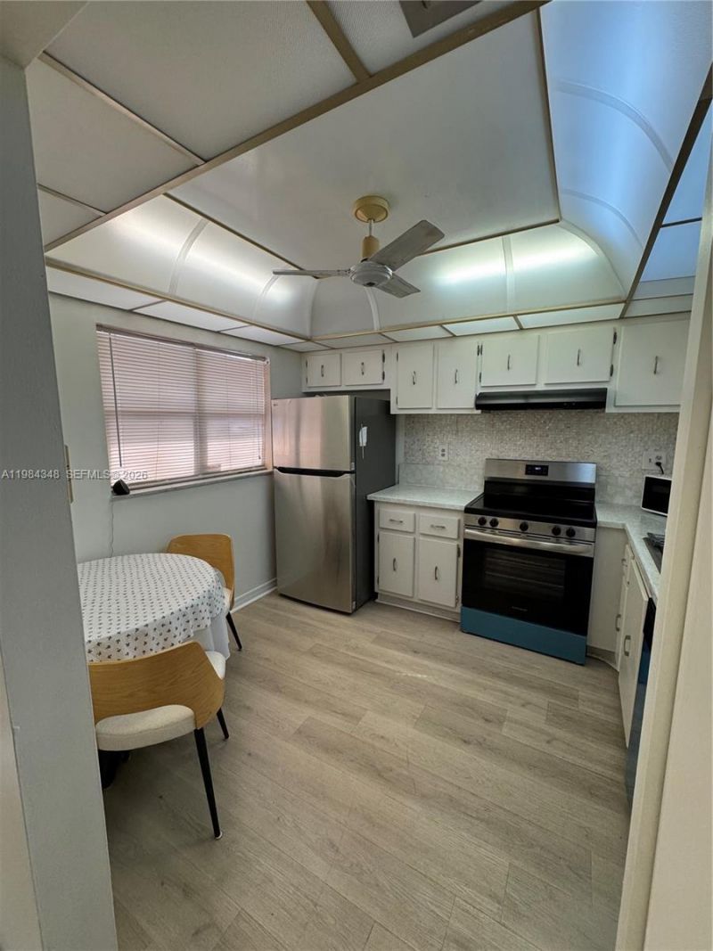 8810 W Mcnab Rd, Unit 203, Tamarac, FL 33321 Photo