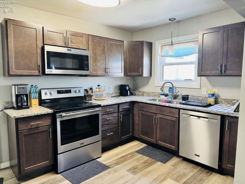 1810 Knupke Street, Sandusky, OH 44870 Photo 6