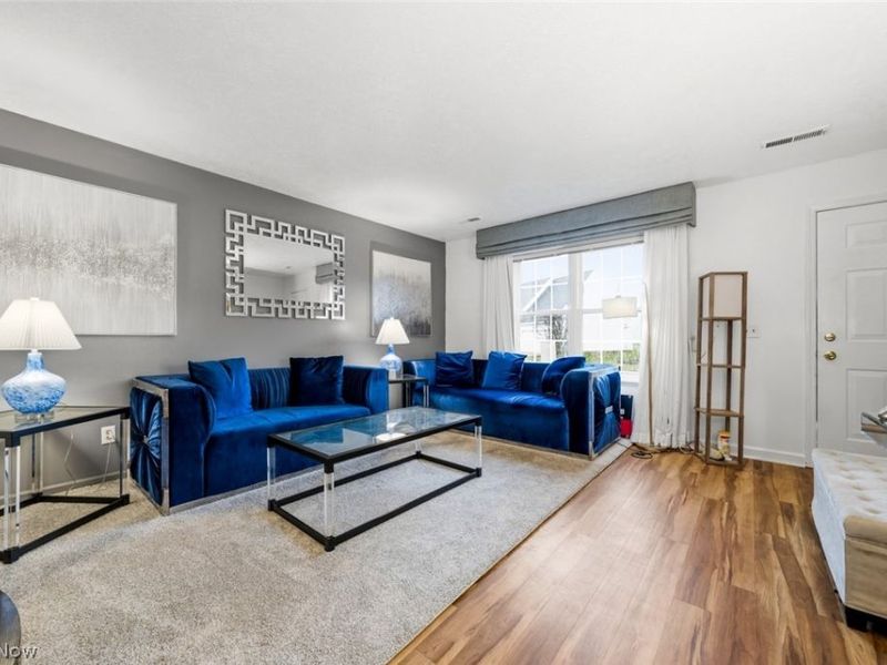 37608 Sturbridge Lane, Willoughby, OH 44094 Photo 5