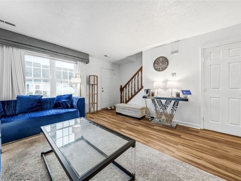 37608 Sturbridge Lane, Willoughby, OH 44094 Photo 8