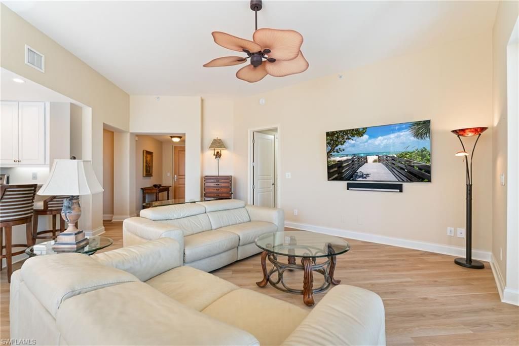 4137 Bay Beach Ln, Unit 525, Fort Myers Beach, FL 33931 Photo