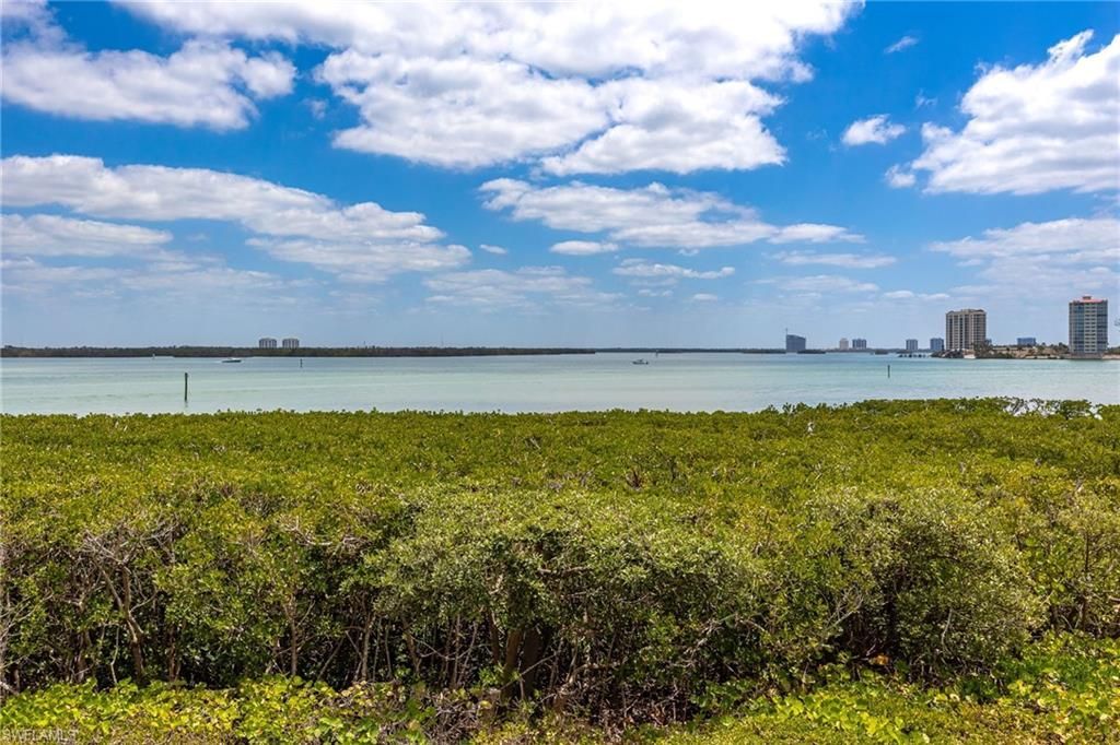 4137 Bay Beach Ln, Unit 525, Fort Myers Beach, FL 33931 Photo