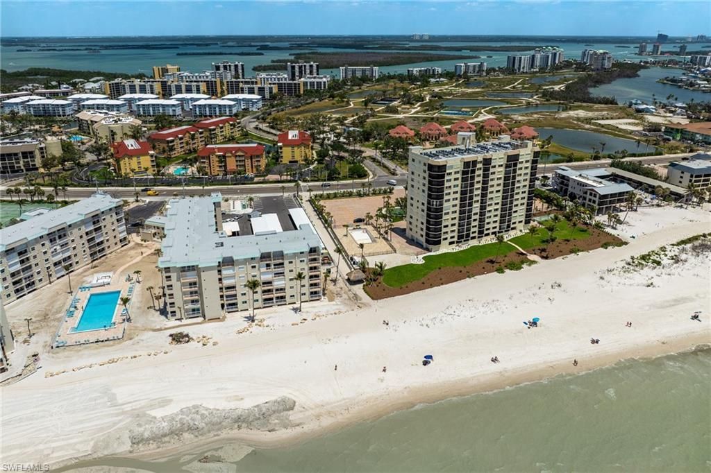 4137 Bay Beach Ln, Unit 525, Fort Myers Beach, FL 33931 Photo