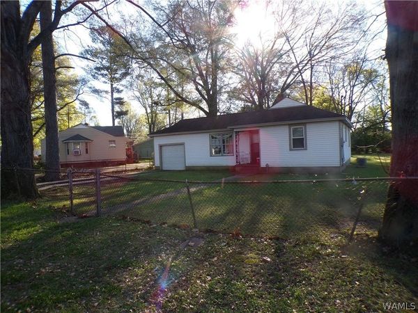 5207 GREENVIEW Drive, Tuscaloosa, AL 35401