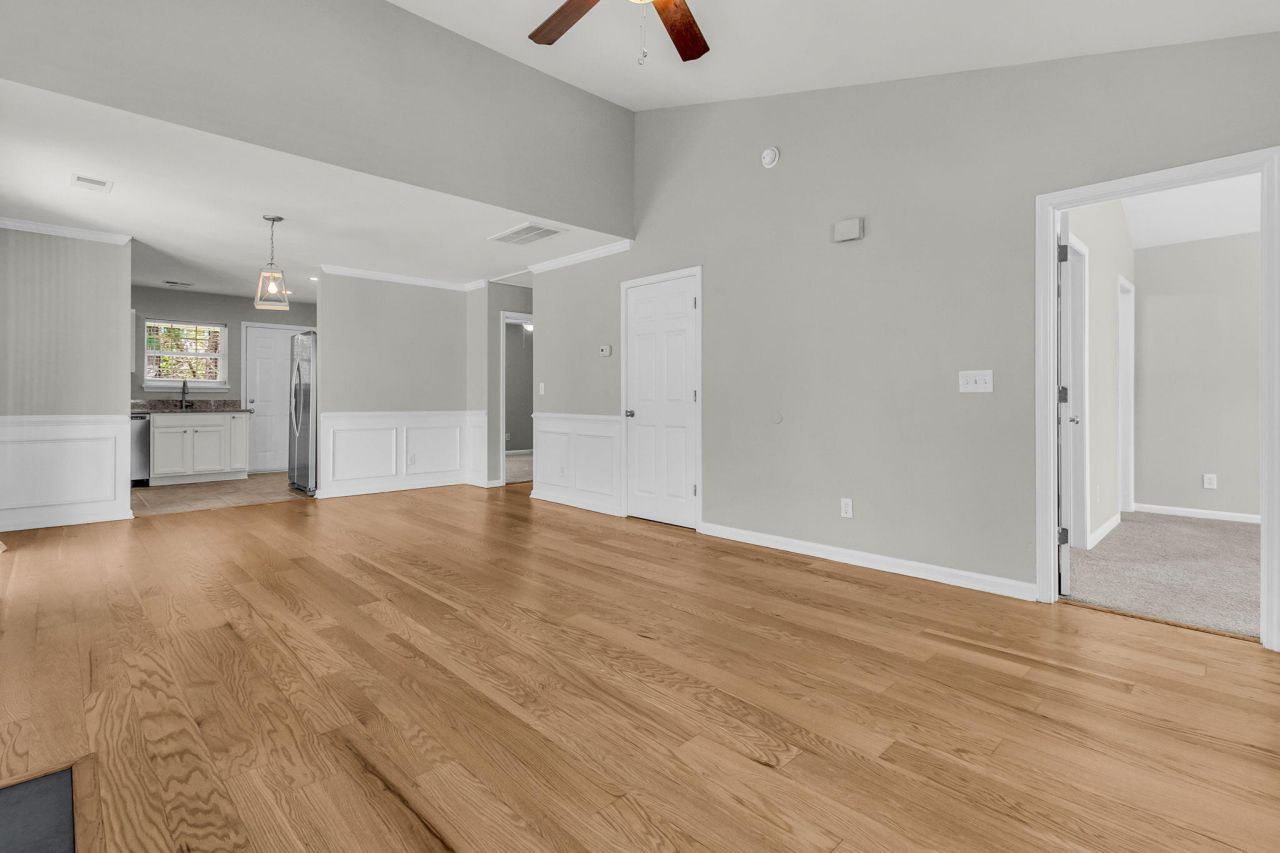 1315 Island Club Drive Photo 8