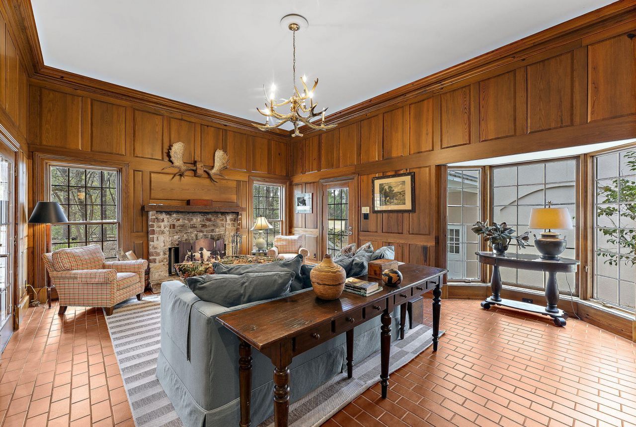 8340 Crooked Creek Lane Photo 16