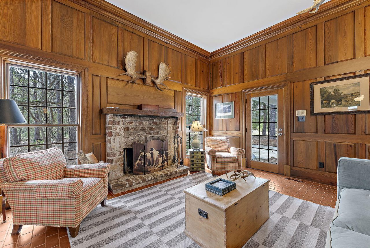 8340 Crooked Creek Lane Photo 18