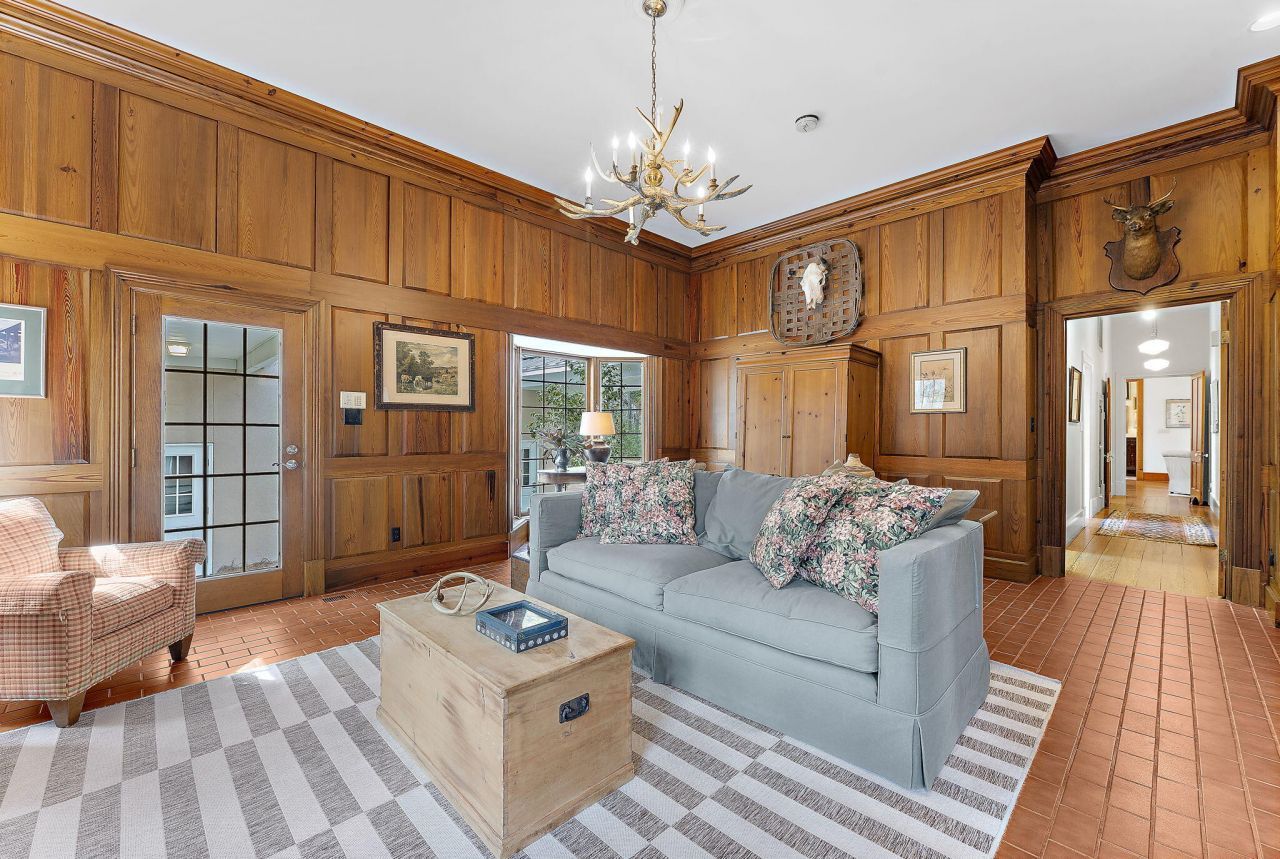 8340 Crooked Creek Lane Photo 19