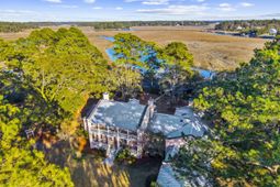 8340 Crooked Creek Lane photo 4