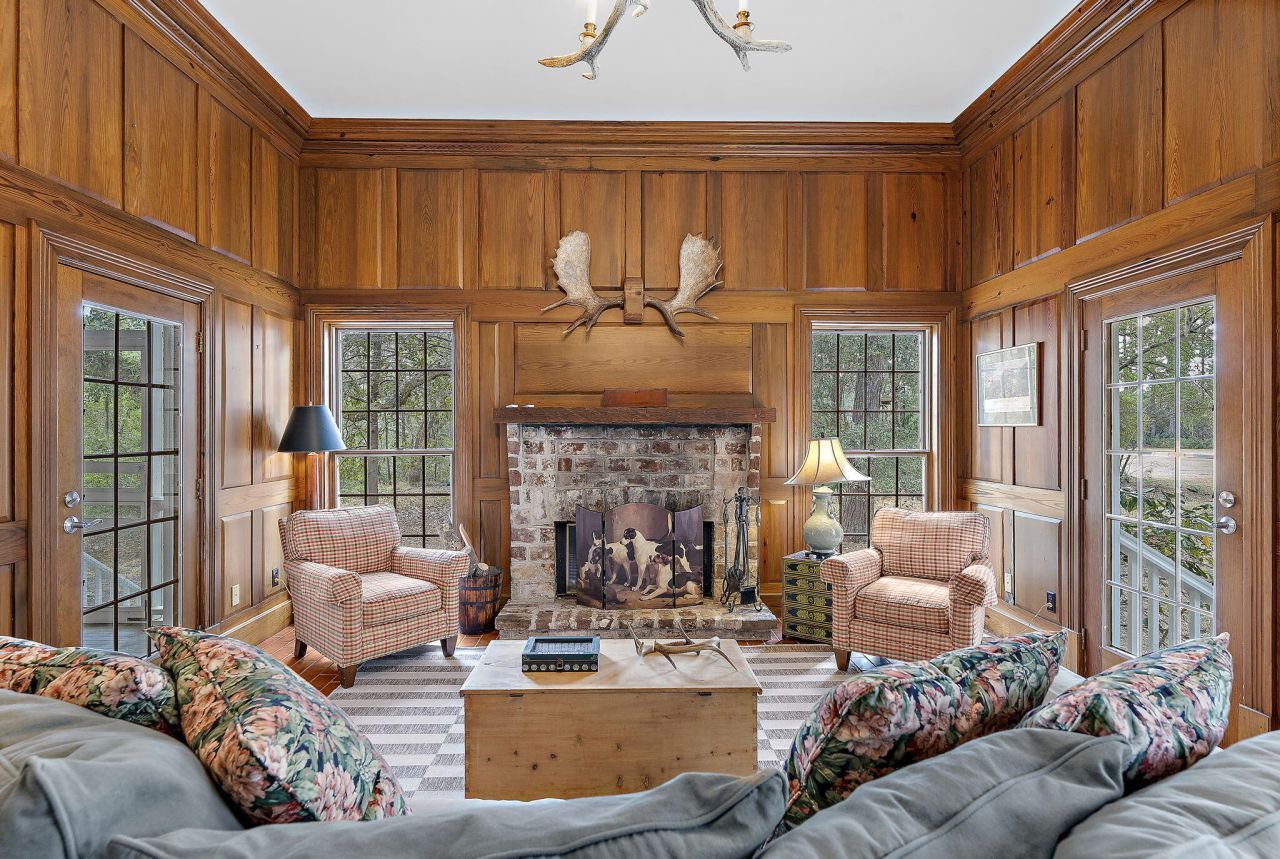 8340 Crooked Creek Lane Photo 22