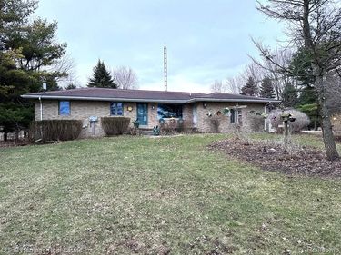 9776 Marsh Road, Conway Twp, MI 48836
