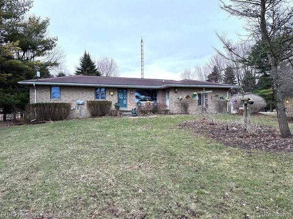 9776 Marsh Road, Conway Twp, MI 48836