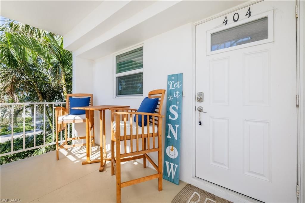 404 Broad Ave S, Unit H404, Naples, FL 34102 Photo