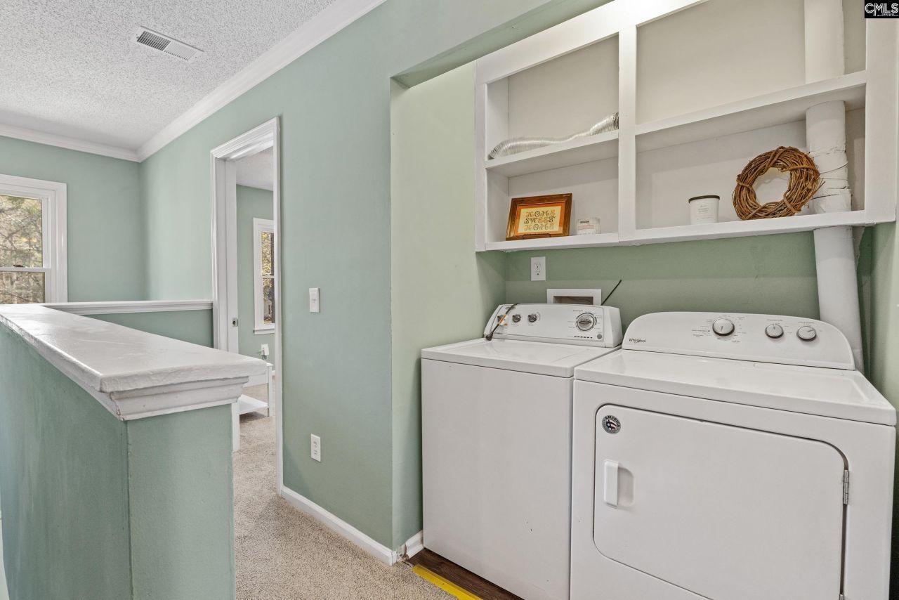 105 Thames Valley Court  Photo 11