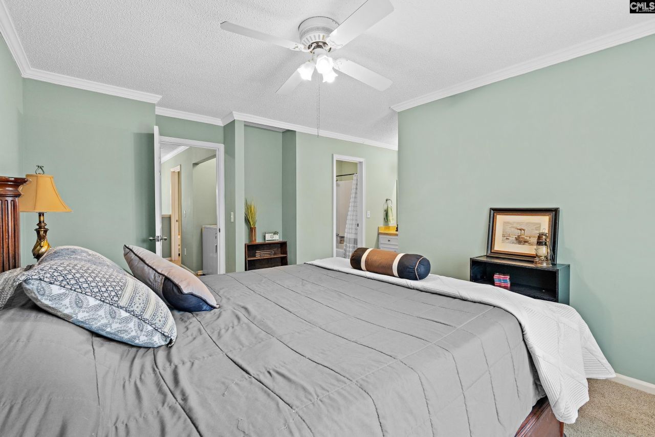 105 Thames Valley Court  Photo 13