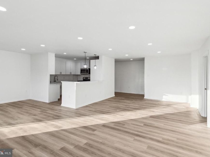 7121 Park Heights Avenue, Unit 310, Baltimore, MD 21215 Main Photo