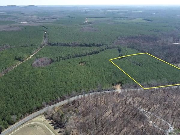 2B SANDERS CREEK RD, DILLWYN, VA 23936