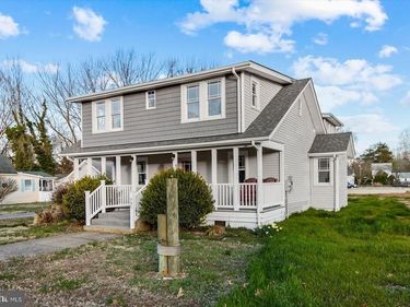 131 3RD , COLONIAL BEACH, VA 22443