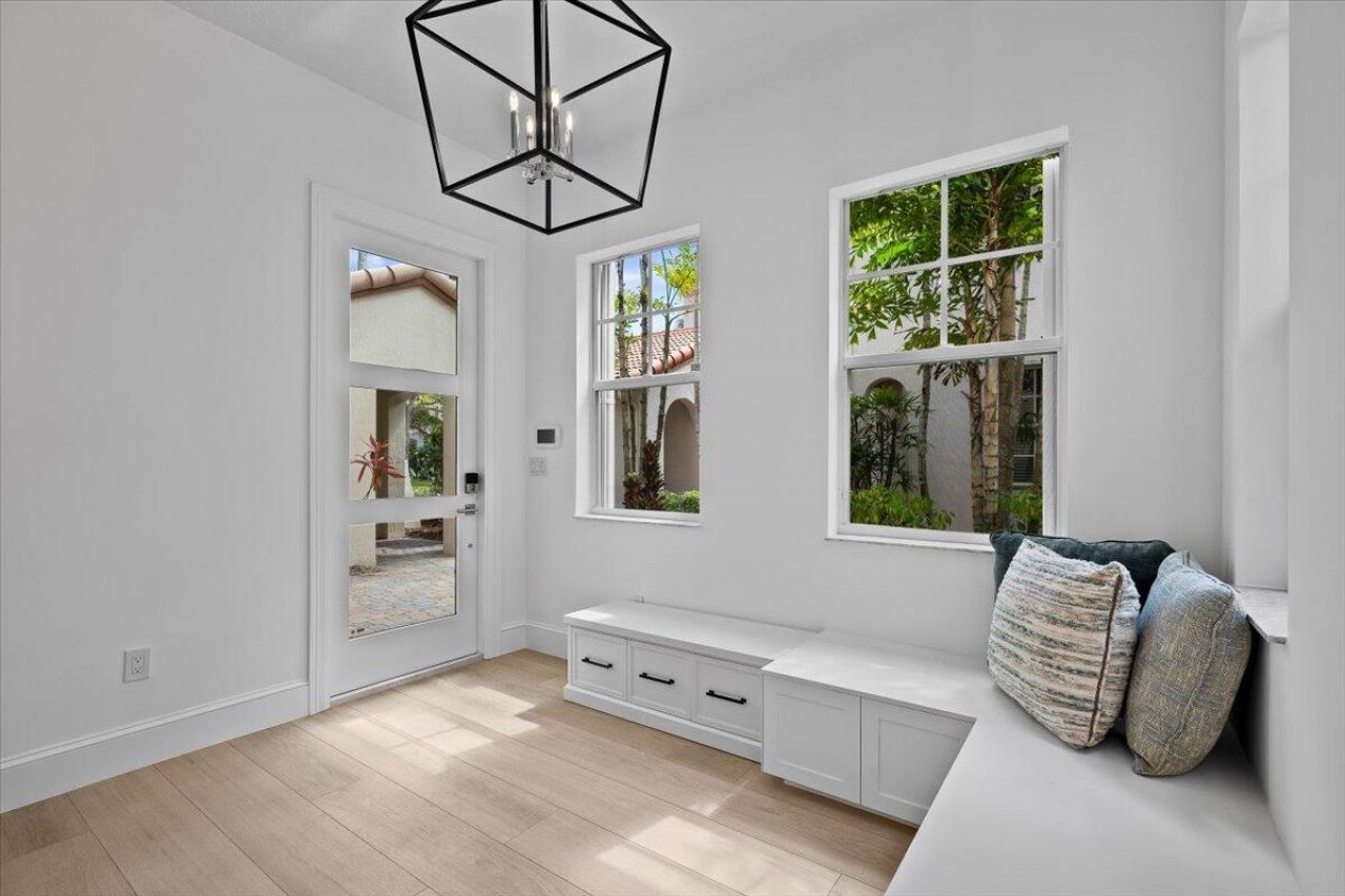 877 Taft Court, Palm Beach Gardens, FL 33410 Photo